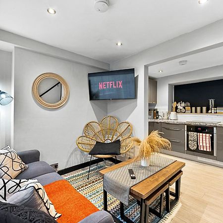 30 Percent Off! Elegant Cottage Of Whitby - Sleeps 5 المظهر الخارجي الصورة
